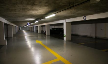 Location parking Marseille : accro à sa voiture