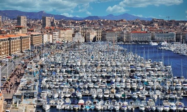 Location bateau Marseille Vieux-Port : les meilleurs loueurs de voiliers