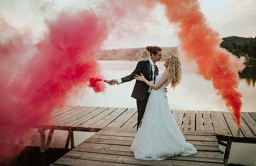 Fumigène mariage : quels sont les modèles disponibles ?