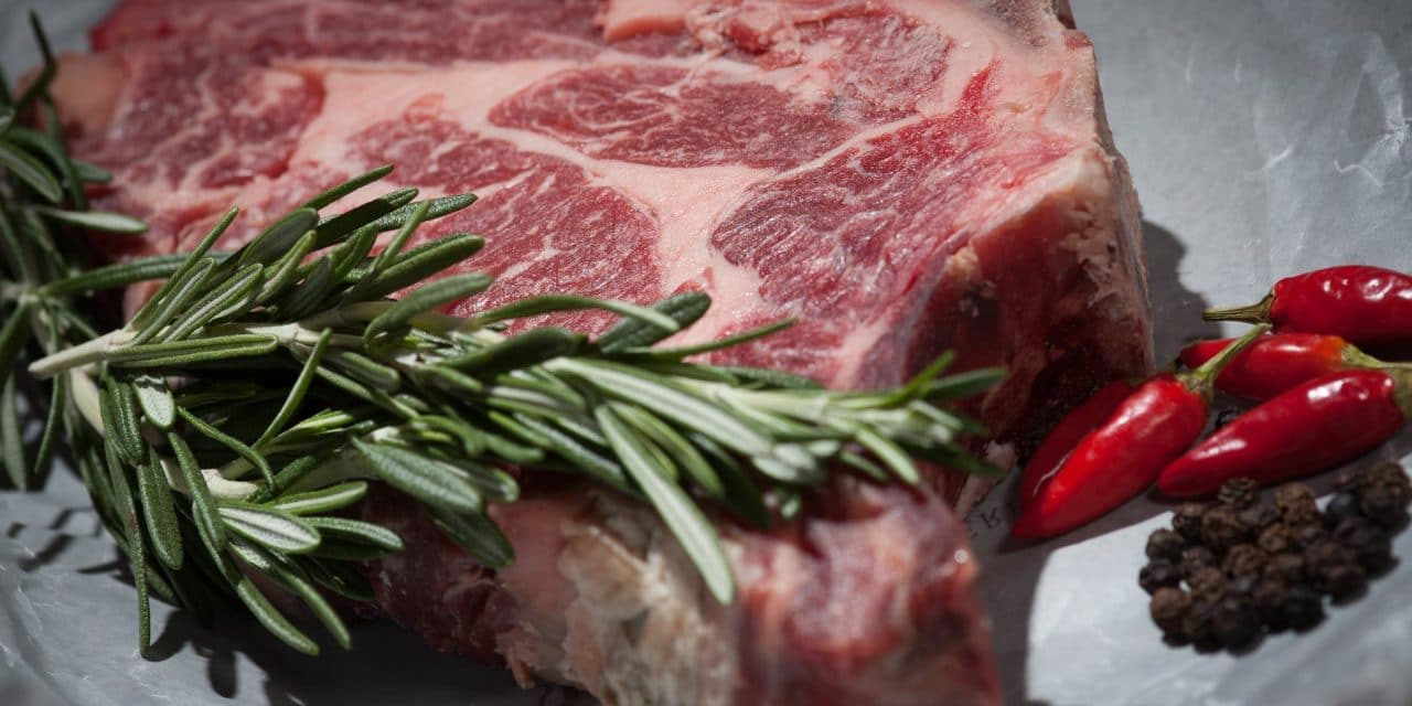 Comment préparer un steak succulent : quelles sont les bonnes démarches ?