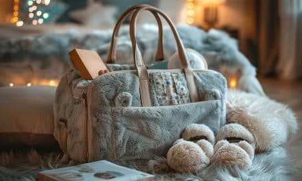 Comment préparer un sac pour une soirée pyjama : quelles affaires emporter ?